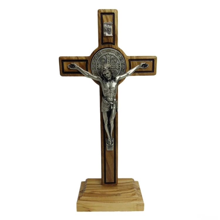 Krzyż stojący drewniany h21cm jasny  Św. Benedykt Z DRZEWA OLIWNEGO - 62612