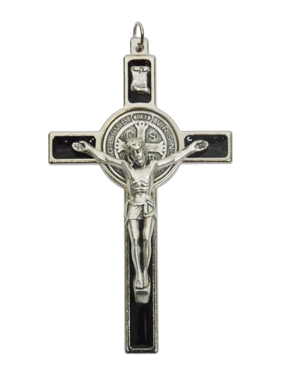 Krzyż wiszący metalowy Św.Benedykta h7,5cm z wkładką czarną prosty w pudełku - 56632