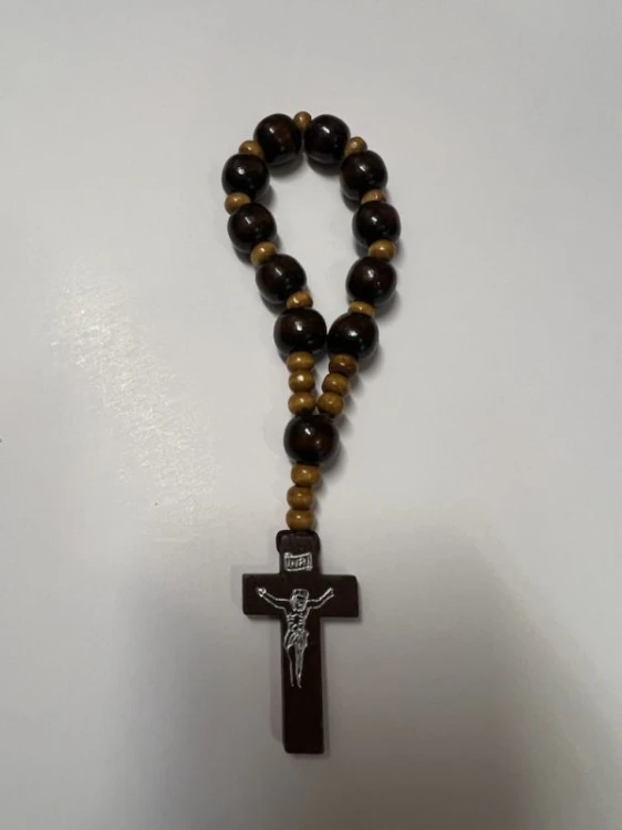 Dziesiątka różańca BRĄZOWA drewniana na gumce (12mm) - 69258 5902983919650