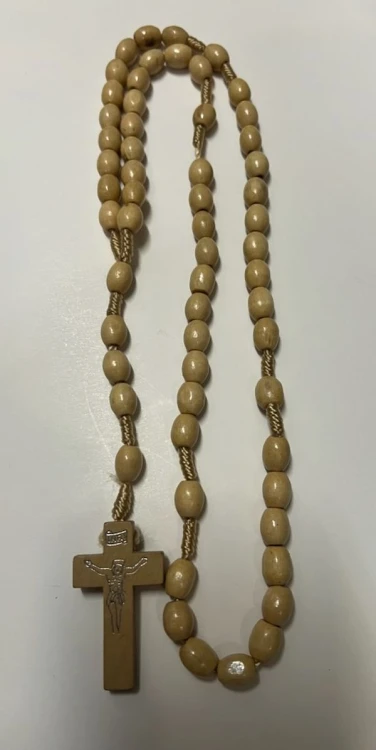 Różaniec drewniany na sznurku owal BEŻOWY (8.5mm) - 69259 5902983919506